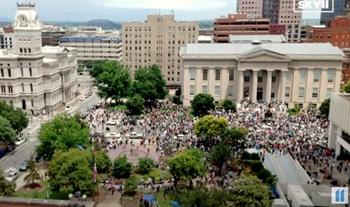 no kings protest in Louisville